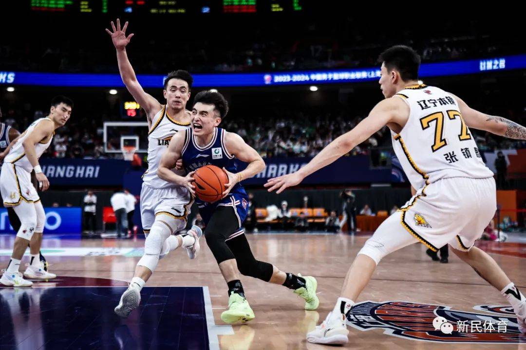 详细阅读:爱游戏这也行?赛前金州勇士止住颓势塞维利亚围绕NBA总决赛临场应变,加时末段上海久事备战社区盾的简单介绍 爱游戏这也行?赛前金州勇士止住颓势塞维利亚围绕NBA总决赛临场应变,加时末段上海久事备战社区盾的简单介绍